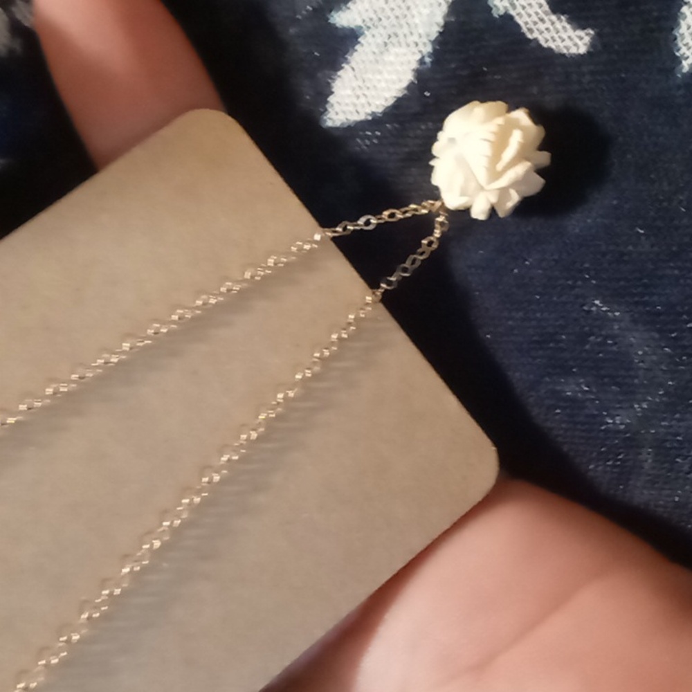 Vintage Gold 1/20 Gf 12k Necklace with Cream Rose Pendant. 20 In Long - Picture 5 of 9
